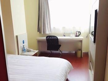 Hanting Hotel Ji'Nan Jingliu Road 済南 エクステリア 写真