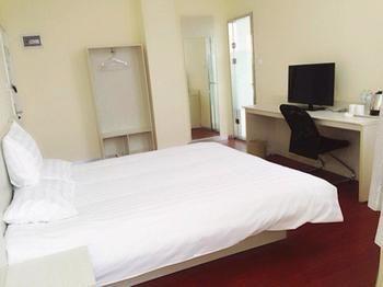Hanting Hotel Ji'Nan Jingliu Road 済南 エクステリア 写真