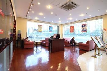 Hanting Hotel Ji'Nan Jingliu Road 済南 エクステリア 写真